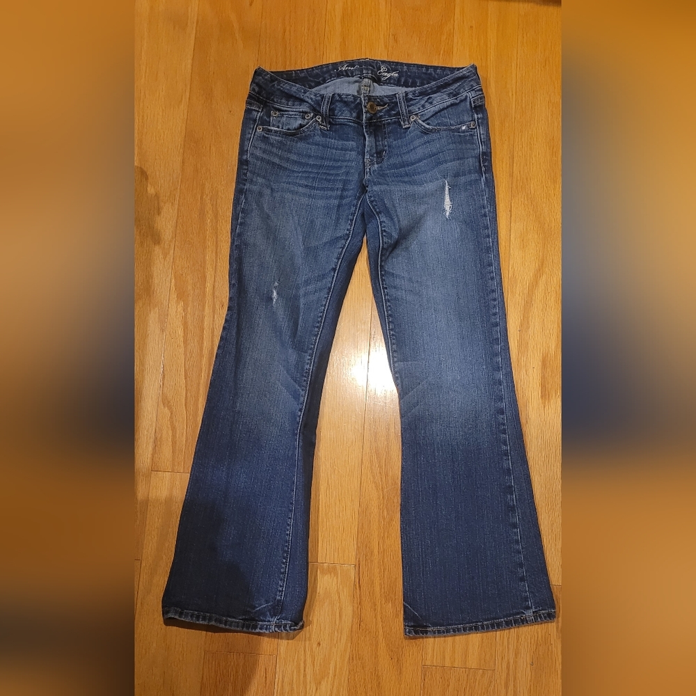 American Eagle Favorite Flare Low Rise Next Level Stretch Jeans Women's 2 Short